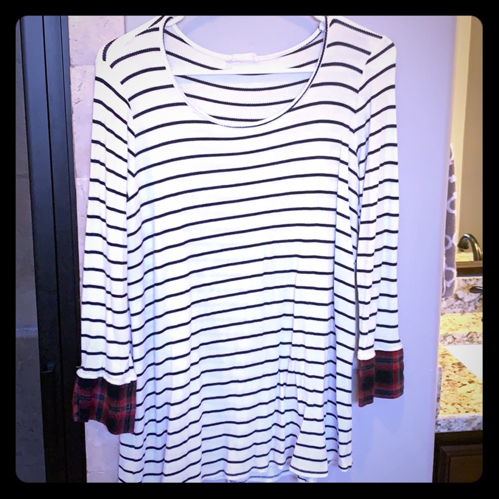 Black and white striped tunic